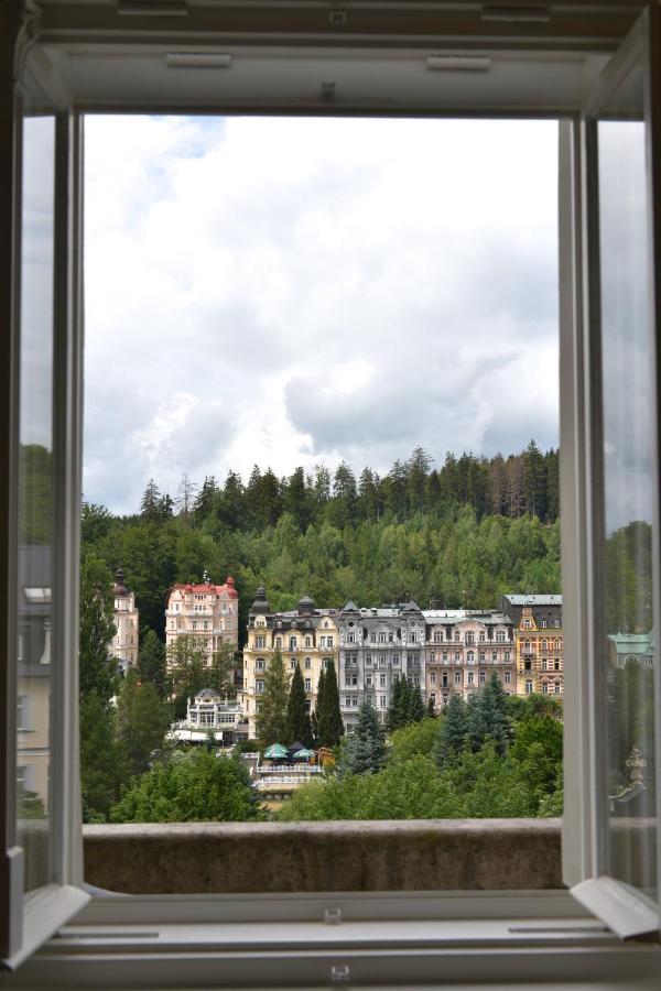 Kolonada Luxury 3 Bedroom Apartment Manes Mariánské Lázně Екстериор снимка
