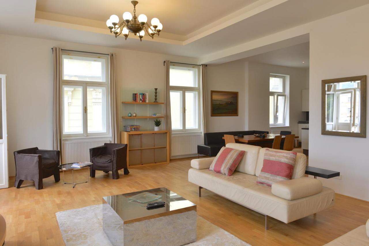 Kolonada Luxury 3 Bedroom Apartment Manes Mariánské Lázně Екстериор снимка